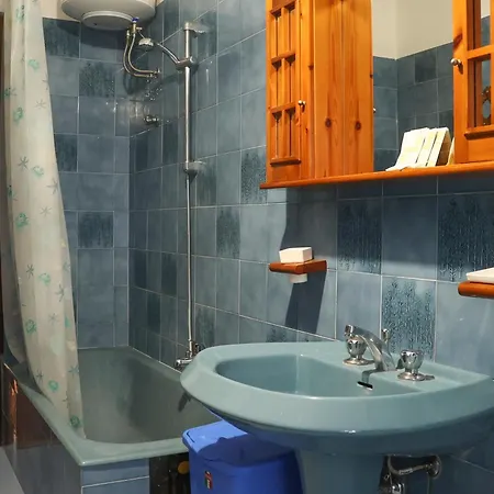 5 Minutes' Walk From The Beach, With Two Bedrooms 公寓 巴多拉托斯塔兹翁