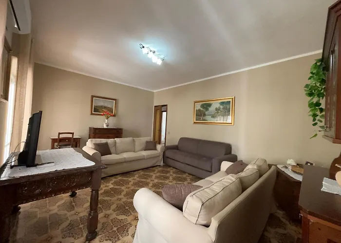 5 Minutes' Walk From The Beach, With Two Bedrooms Apartman Badolato Marina