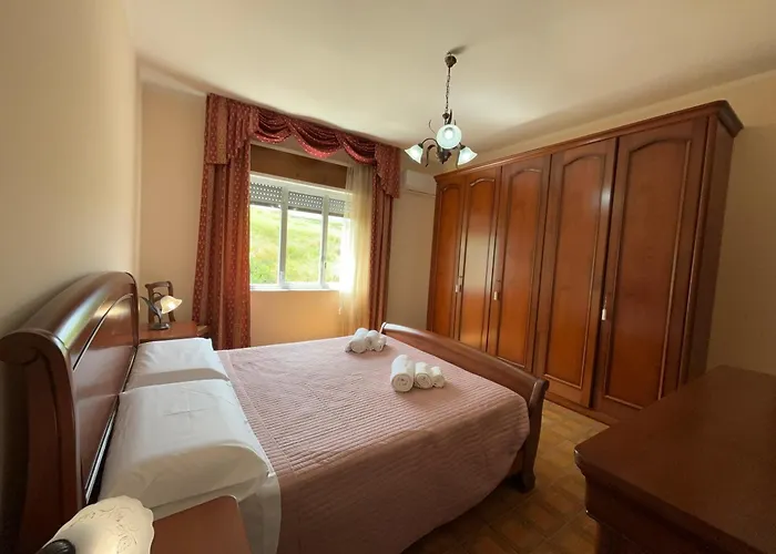 Apartman 5 Minutes' Walk From The Beach, With Two Bedrooms